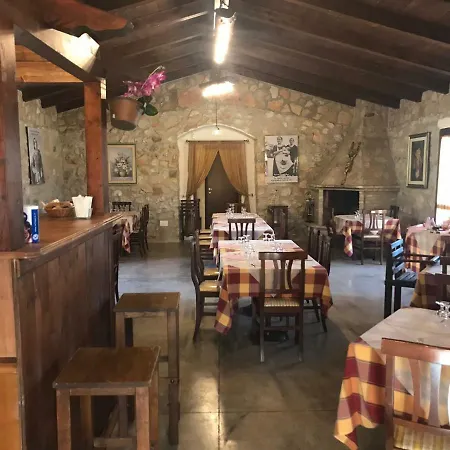 Agriturismo Coppa Di Mezzo Casa di campagna